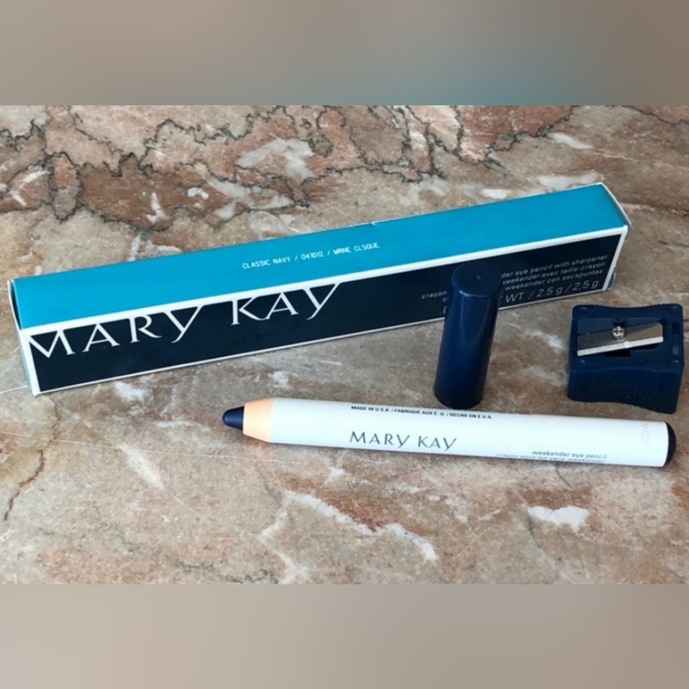 Classic Navy Weekender EYE Pencil